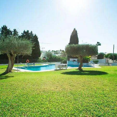 Beautiful Spacious Two Bed Facing The Ocean! * Μαρμπέλλα