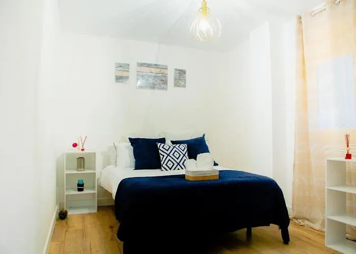 Appartement Beautiful Spacious Two Bed Facing The Ocean!